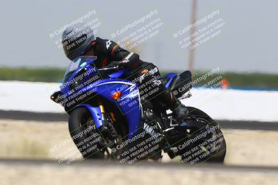 media/Jul-19-2025-TrackDaz (Sat) [[ff1509a44a]]/C Group/1240pm (Turn 1)/